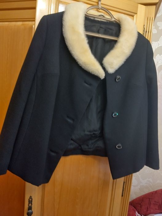 Елегантно дамско сако