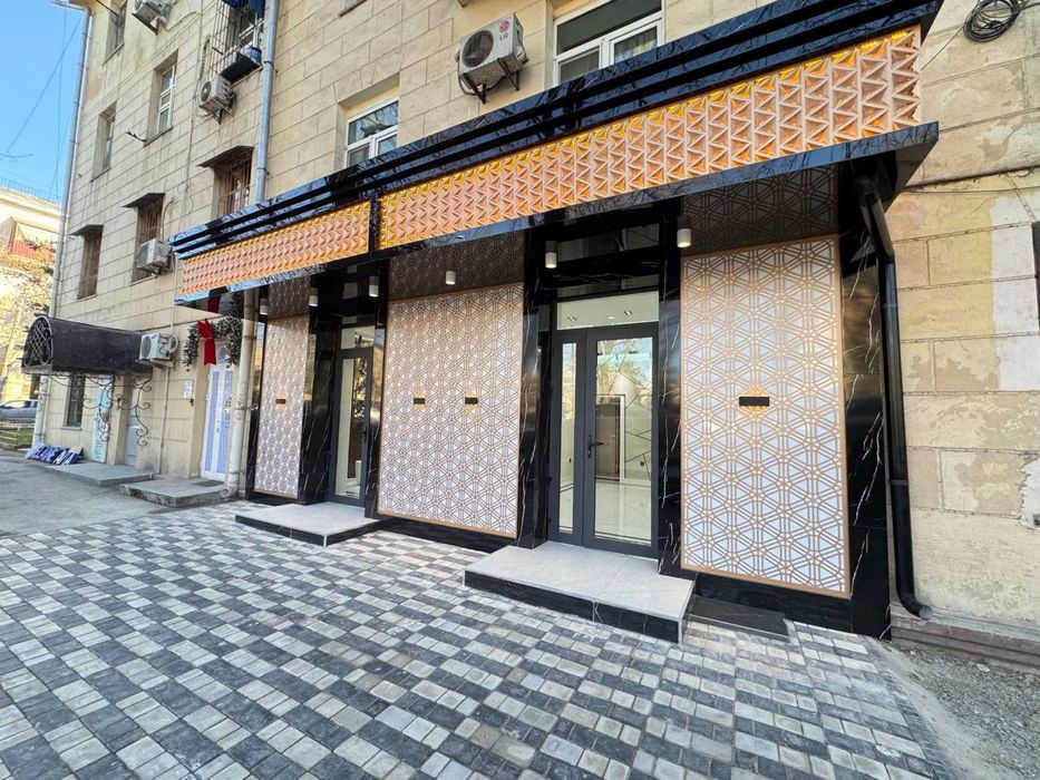 1-Liniya Nejiloy or: Breadly Cafe