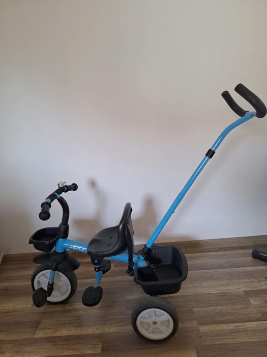 Детска триколка запазена