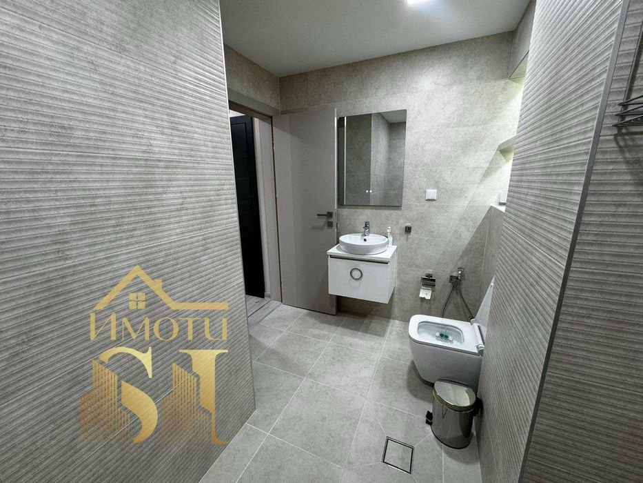 Дава се под наем Тристаен апартамент в Стара Загора, Център - 94 кв.м за 714 € - Снимка #3