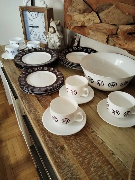 Сервиз за хранене 31части Нов