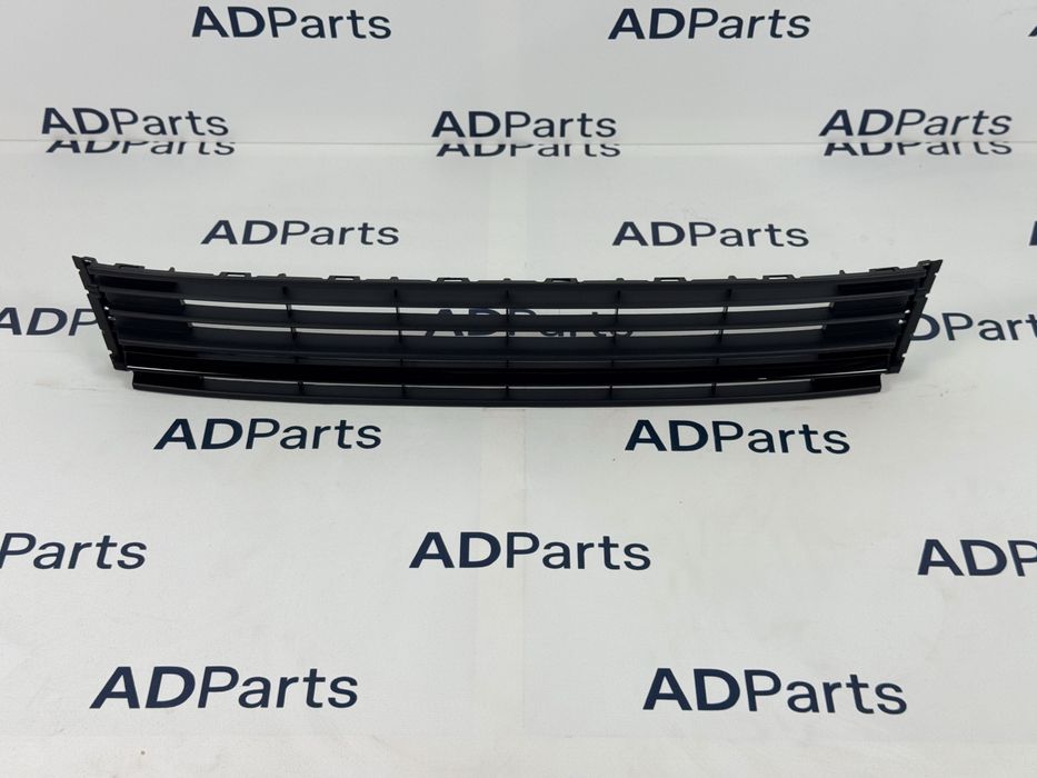 Решётка переднего бампера нижняя для Volkswagen Polo седан 2015