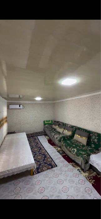 Uy 6 sotix teplitsiya 2 sotix