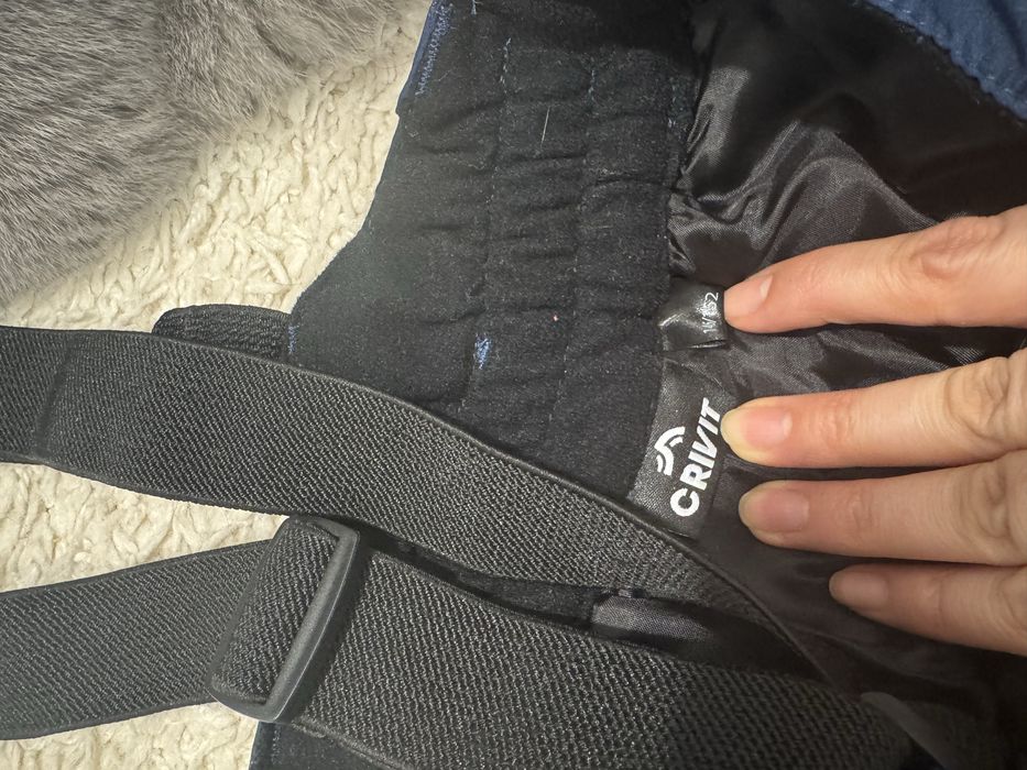 Vand costum ski 146/152