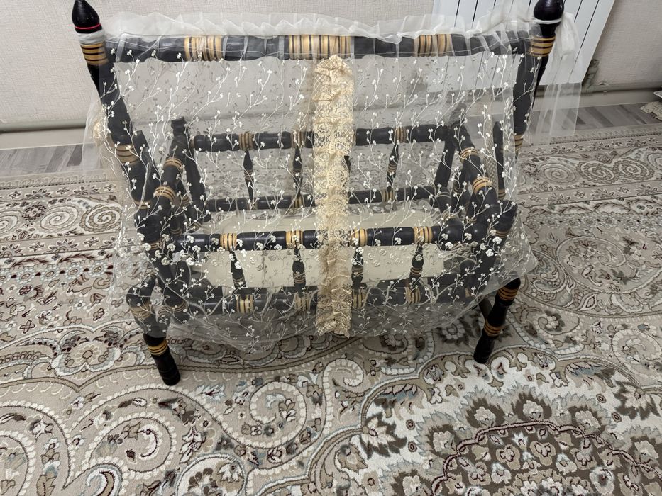 Детская колыбельная кроватка деревянная!