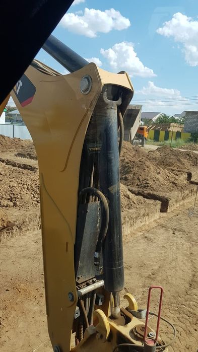 Услуги экскаватора погрузчика