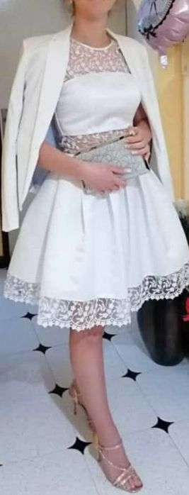 Официална бяла рокля с дантела