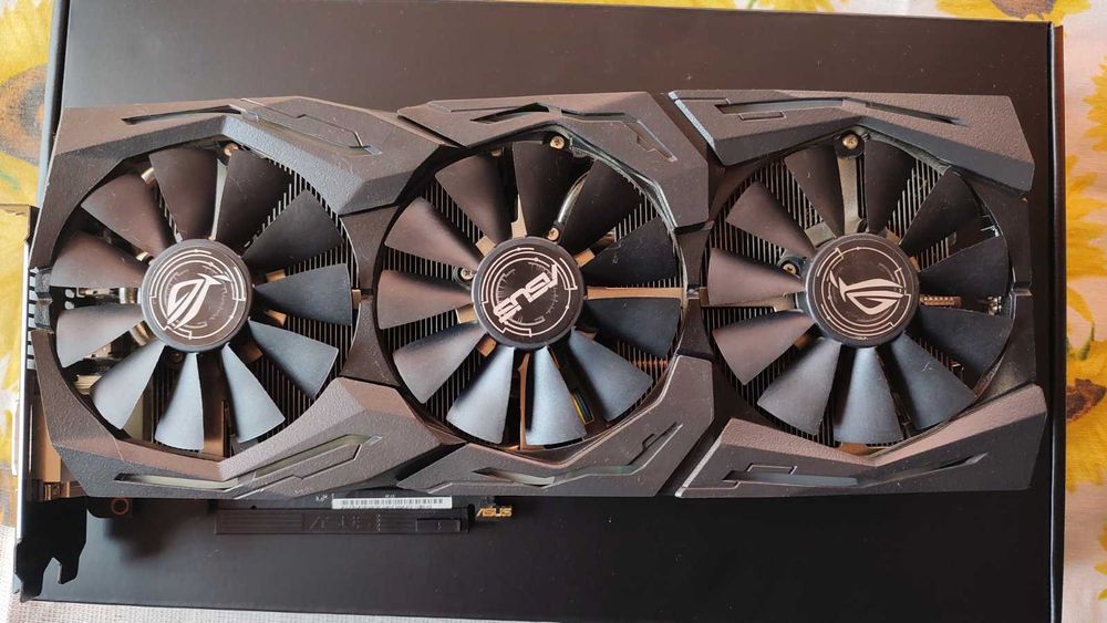 Asus Rog Strix Vega 56 gaming oc 8GB
