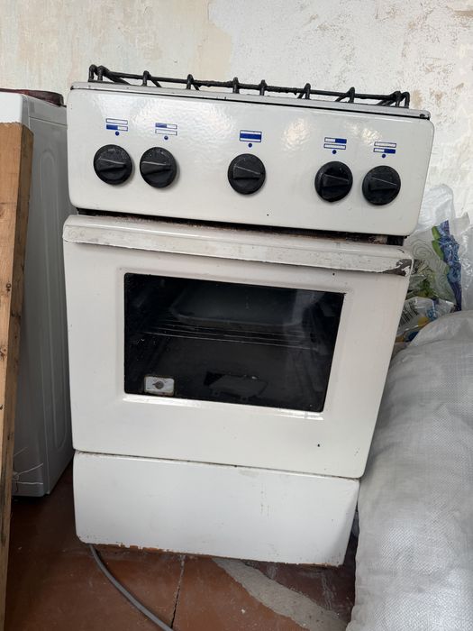 Продам газовую плиту