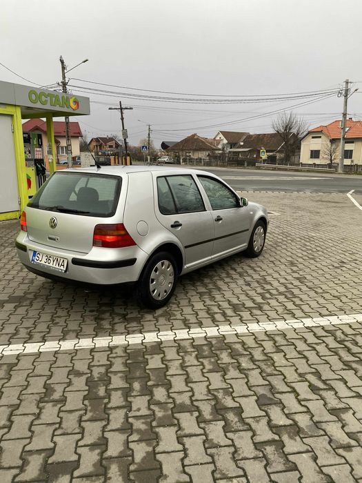 Vand golf 4 1.4 16 valve benzina 2003 euro 4 km 253686 reali