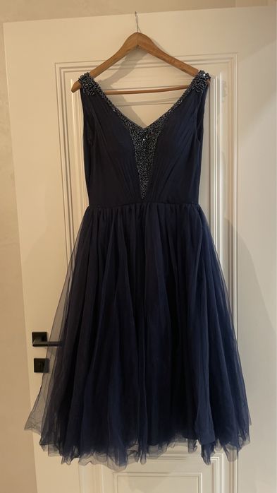 Воздушное вечернее платье синего