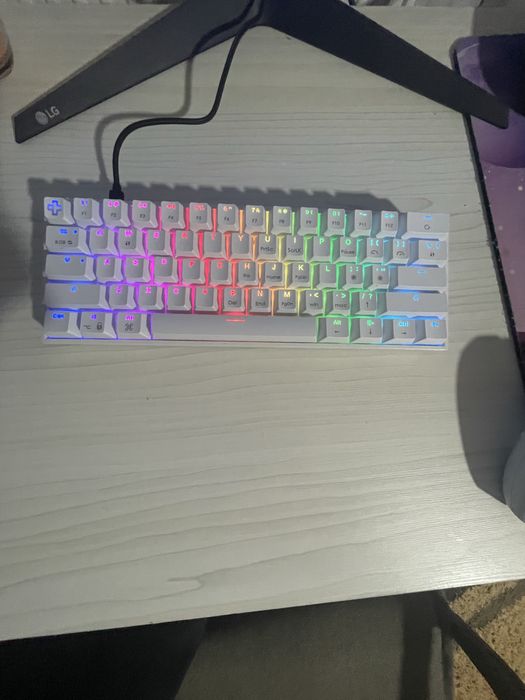 Vand tastatura gaming qwertykey h61