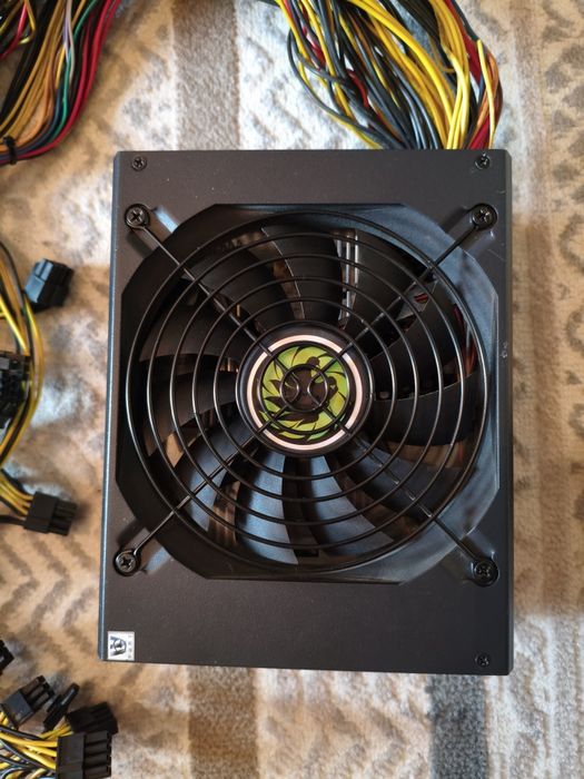 продаю БП на 1650w