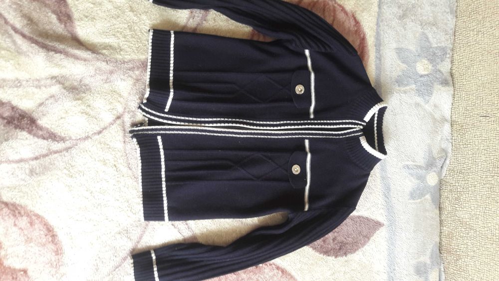 Продам школьные вещи