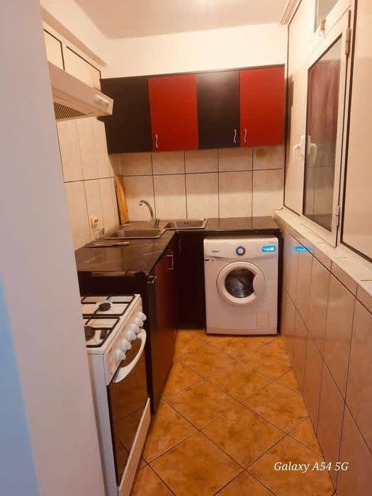 Inchiriez apartament 2 camere