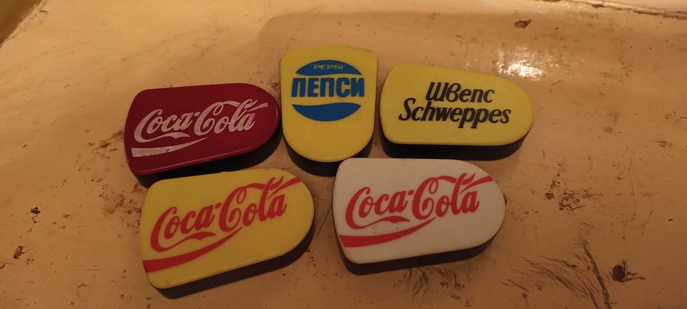 отварачки за бутилки с капачка - пластмасови, ретро