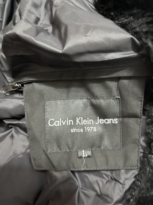 Продам зимний пуховик