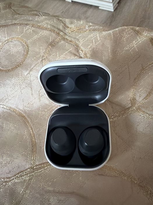 Наушники Samsung Galaxy Buds core белый