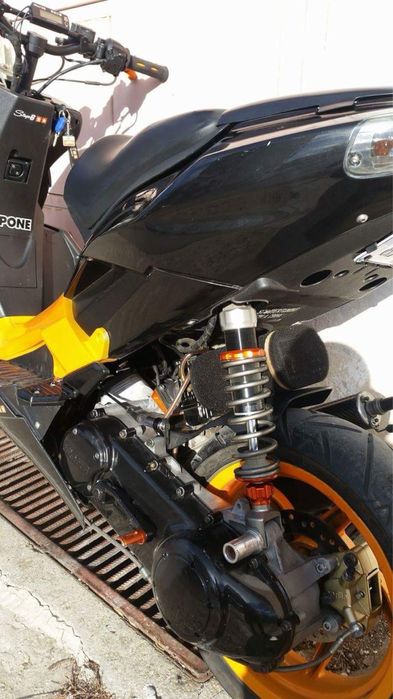 Скутер Aprilia Factoty SR