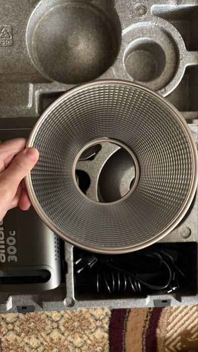 Amaran 300c (by Aputure)