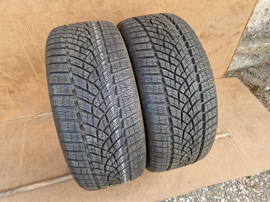 2 Goodyear R19 225/40
Зимни гуми 
DOT2919