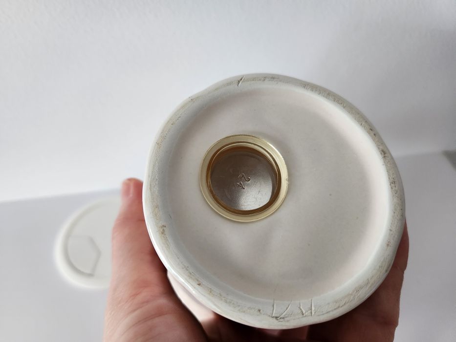 Поставка за четки за зъби