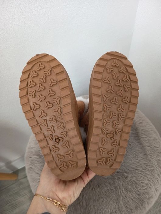 Ghete stil UGG 28