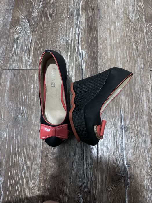 Продам туфли бу цена символическая)