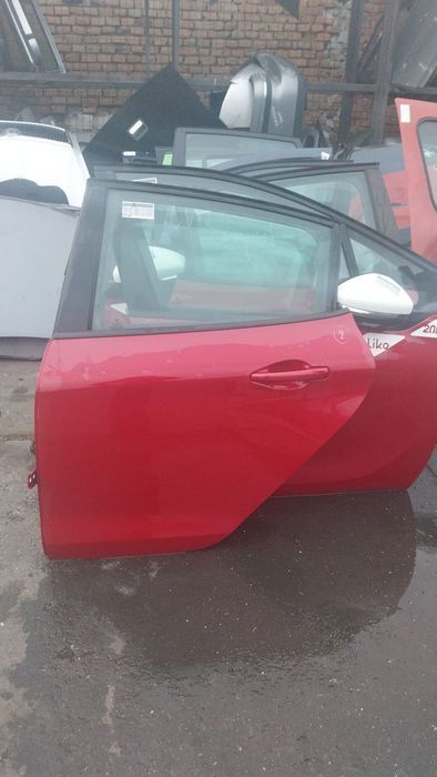 VAND USA PARTEA STANGA SPATE PENTRU PEUGEOT 208 IN 4 USI, 2013-2019, CULOARE: VISINIU