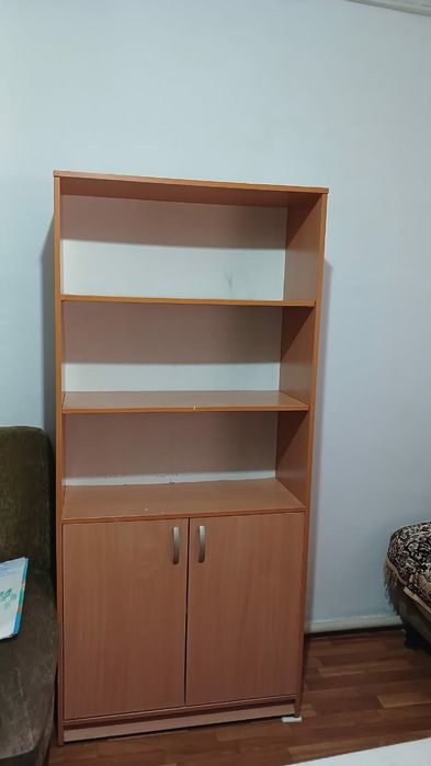 Продам деревянный шкаф