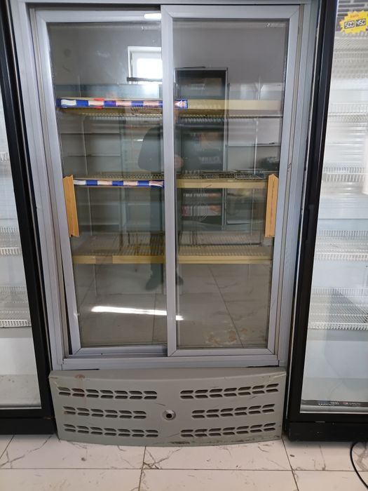 Холодильник витрины