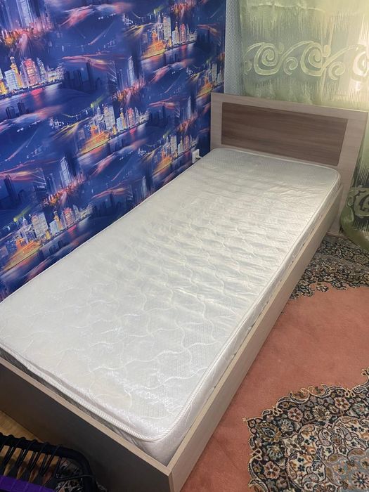 Продам две кровати.