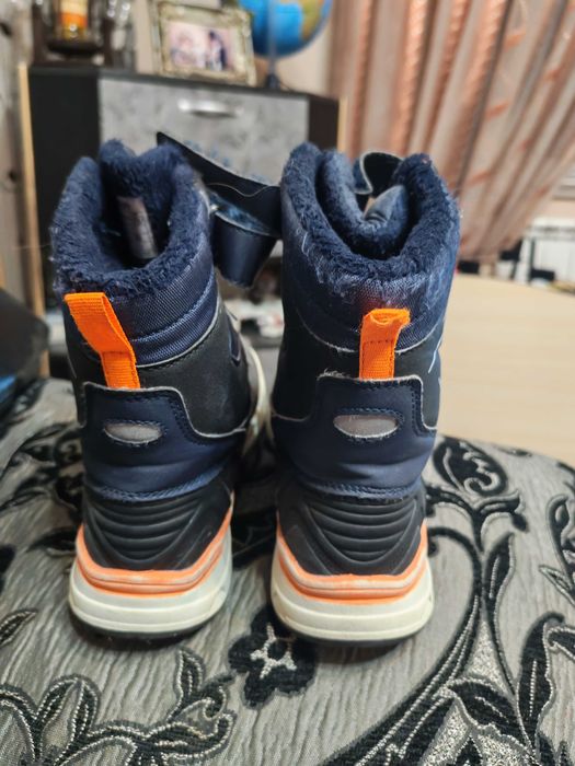 Зимни боти за момче