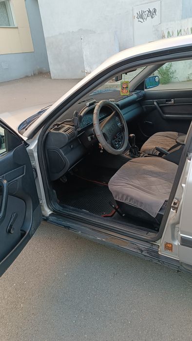 Продам Ауди 100 С4