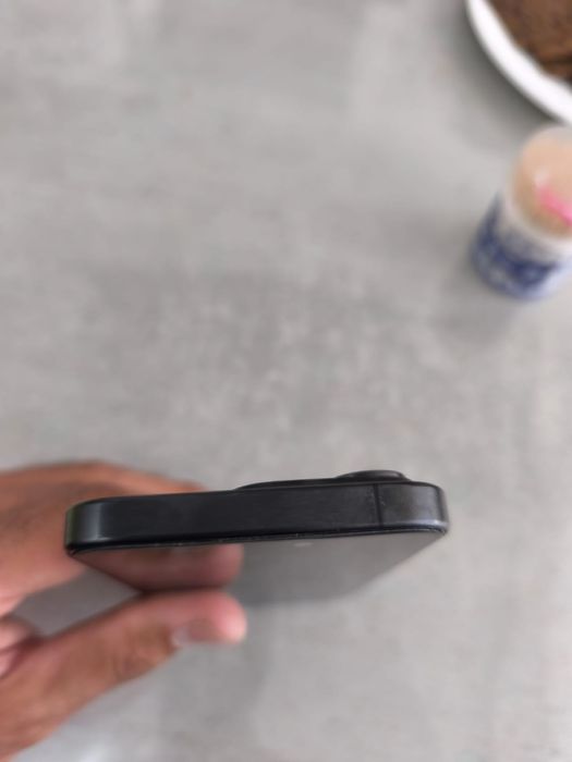 Продам iphone 15 pro 256gb