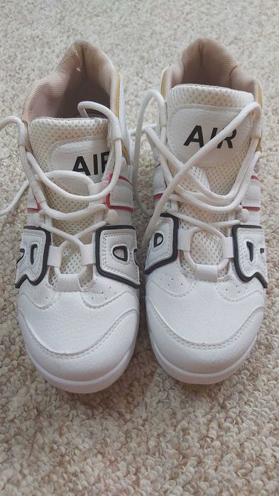 adidasi nike air