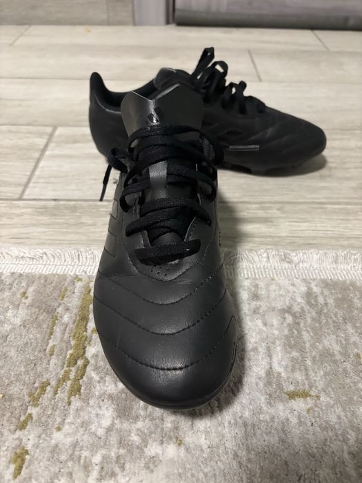 Papuci de fotbal crampoane adidas marime 38