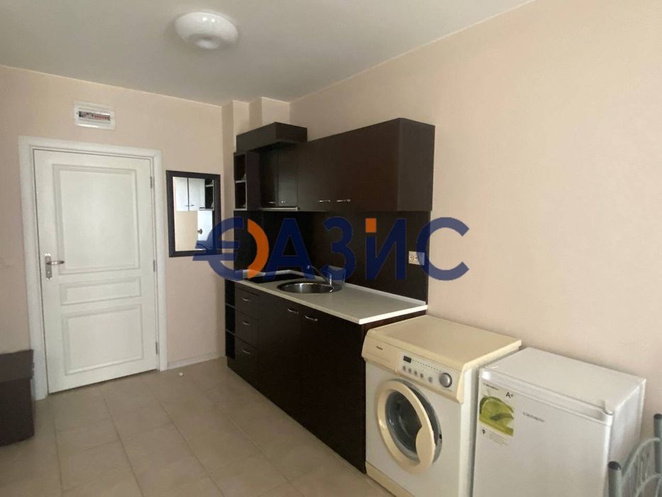 Продава се Едностаен апартамент в к.к. Слънчев бряг - 42 кв.м за 1334 €/кв.м - Снимка #4