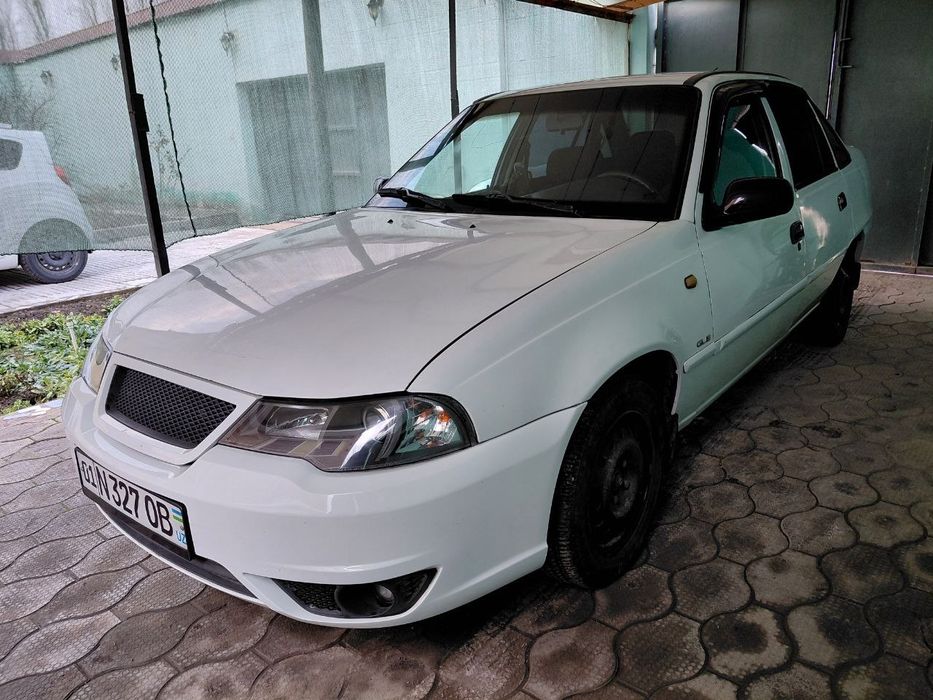 Нексия 2 сотилади