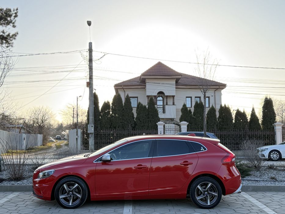 Volvo V40 R-Design 2016