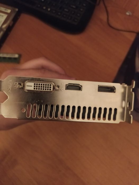 RX 550 на 4gb...