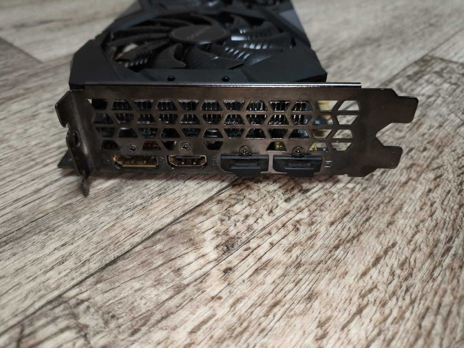 Продам видеокарту RTX 2060