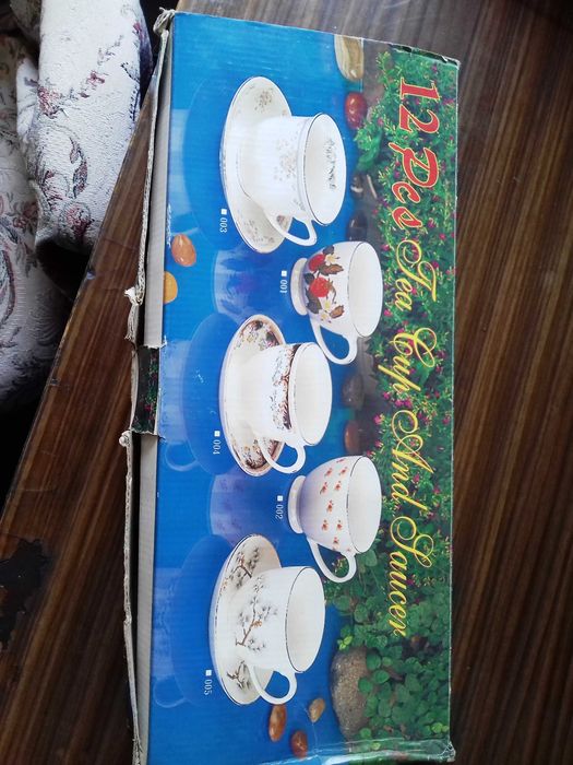 набор чайной посуды(Китайский фарфор), чашки чайные с блюдцами