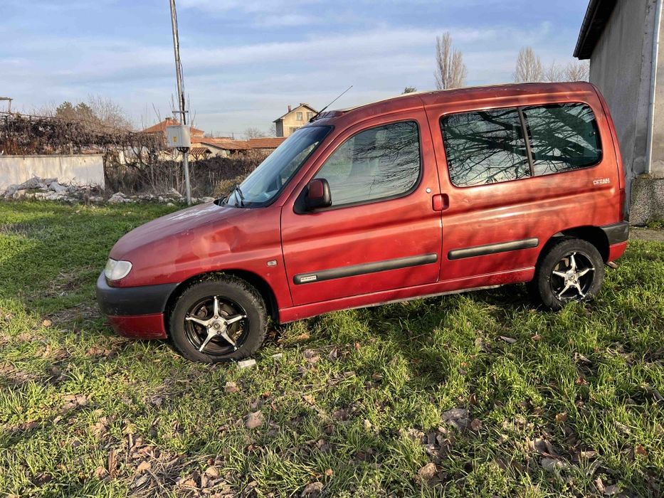 Citroen berlingo 1.8 бензин