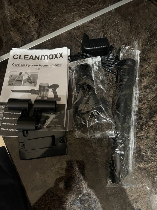 Прахосмукачка Cleanmaxx