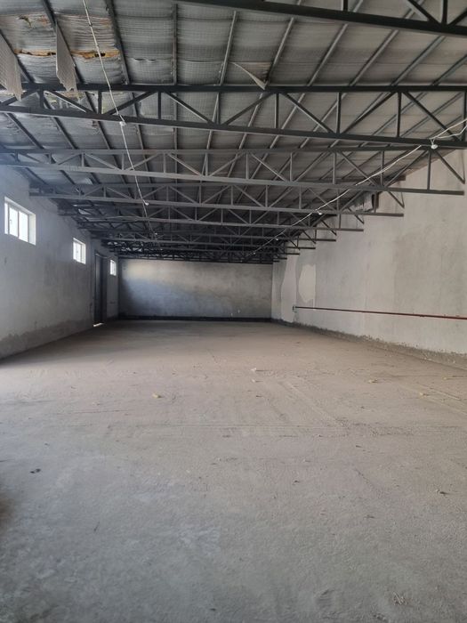 Ишлаб чикариш учун бино сотилади