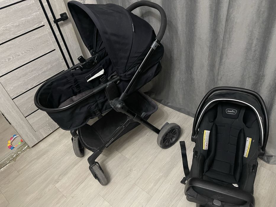 Продается Evenflo Pivot Modular 3-в-1 с люлькой и автокреслом