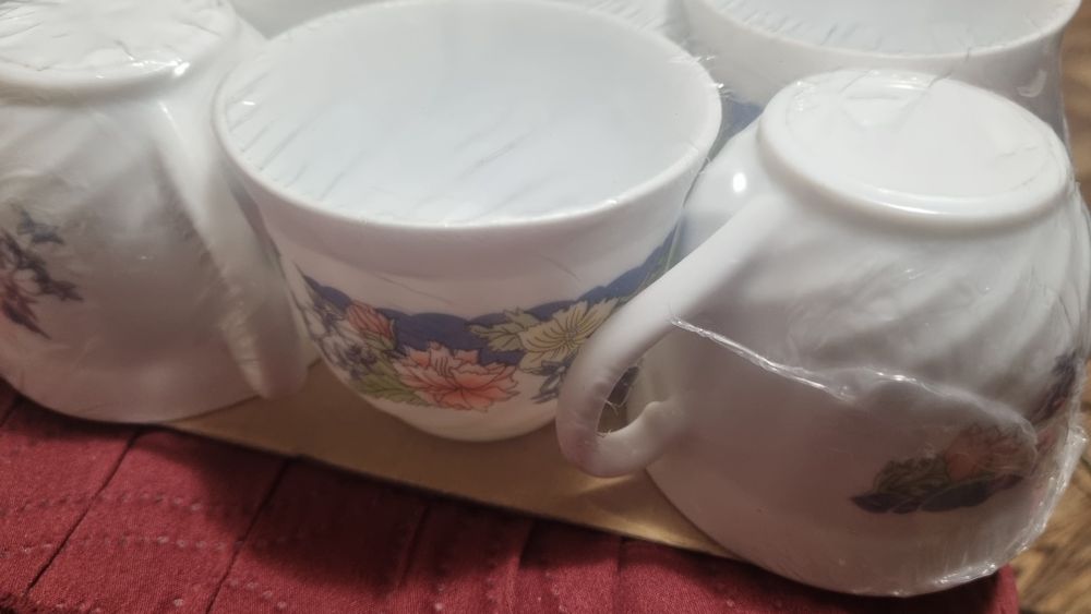 Seturi de cesti de cafea