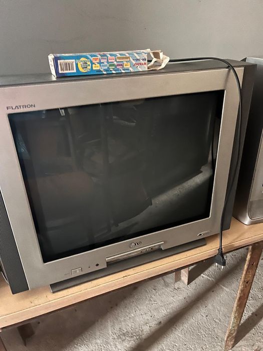 Продам телевизор