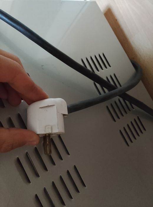 Продам  микроволновку LG